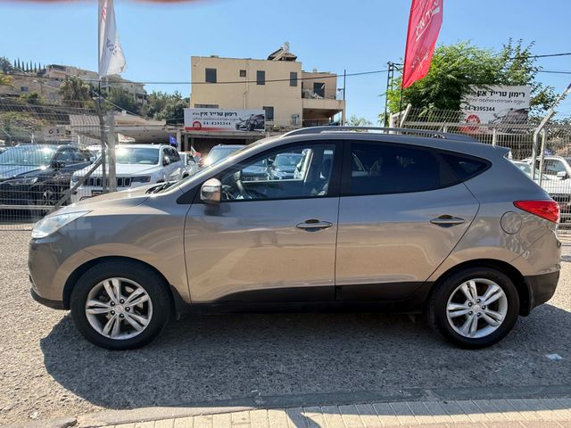 יונדאי ix35