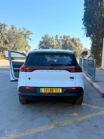 איוויס U5