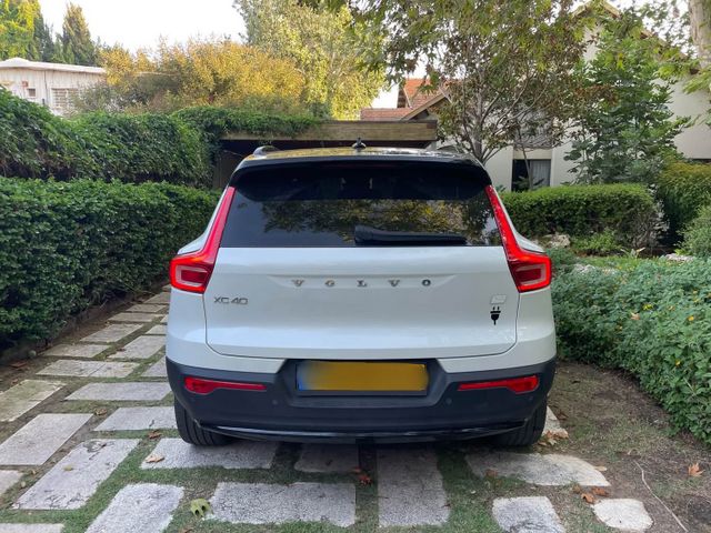 וולוו XC40