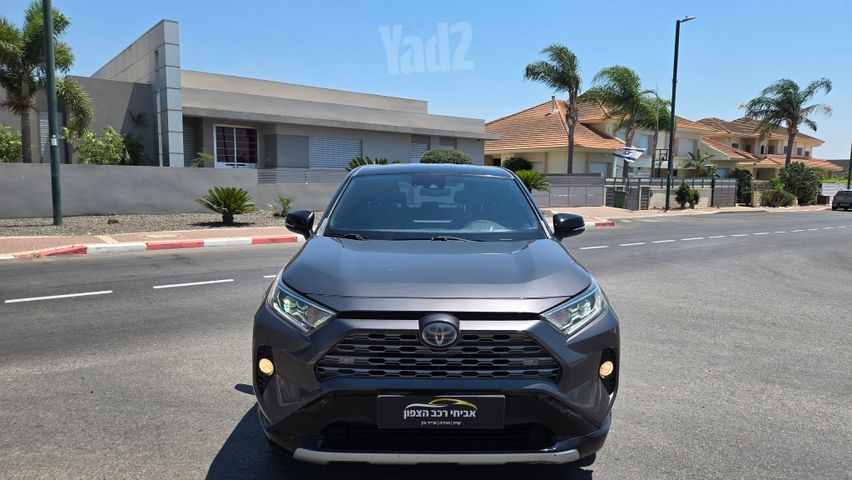 מודעת רכב טויוטה RAV4 2