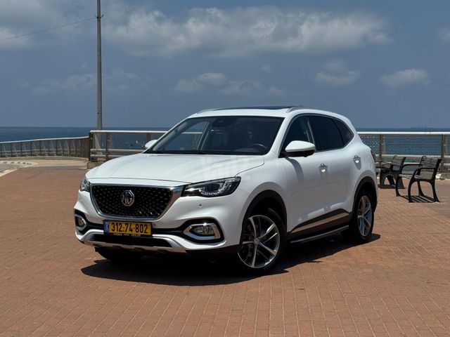 מודעת רכב אם ג'י EHS PHEV