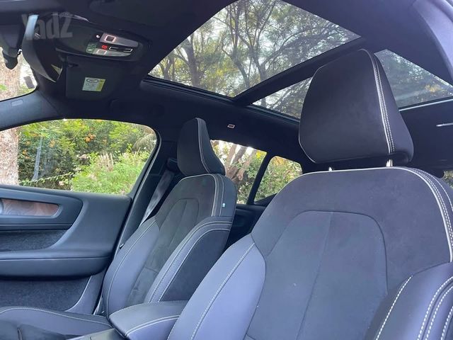 וולוו XC40