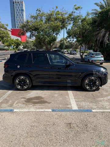 ב מ וו iX3