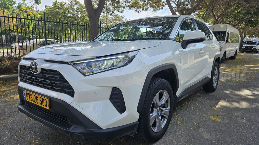 טויוטה RAV4