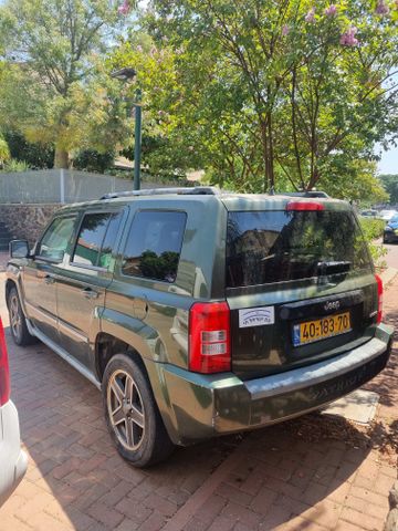 פטריוט Limited אוט׳ 2.4 (170 כ״ס)