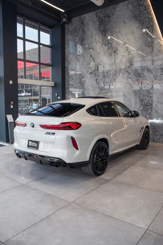 ב מ וו X6 M
