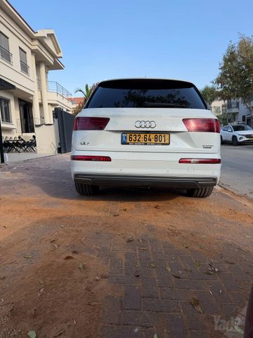 אאודי Q7