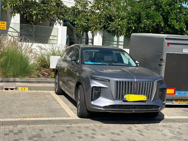 E-HS9 Premium חשמלי אוט׳ (435 כ״ס)