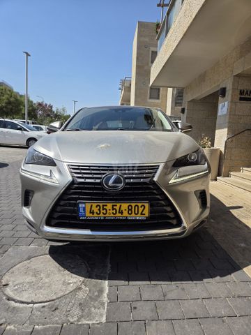 מודעת רכב לקסוס NX