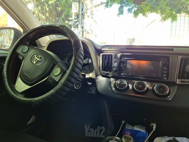 טויוטה RAV4