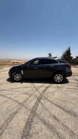 קאדילק SRX