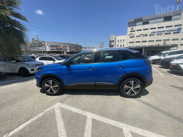 פיג'ו 3008
