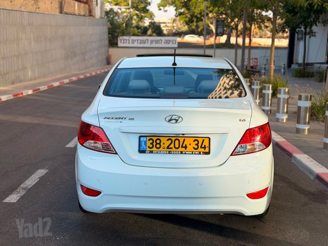 יונדאי אקסנט i25