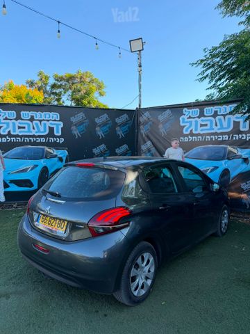 פיג'ו 208
