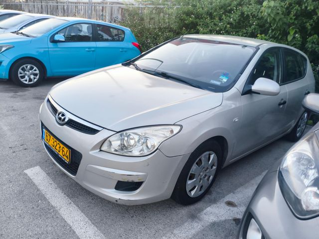 יונדאי i30