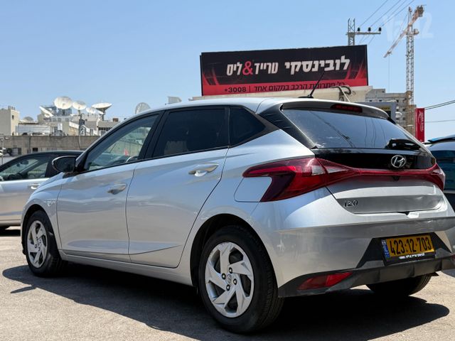יונדאי i20