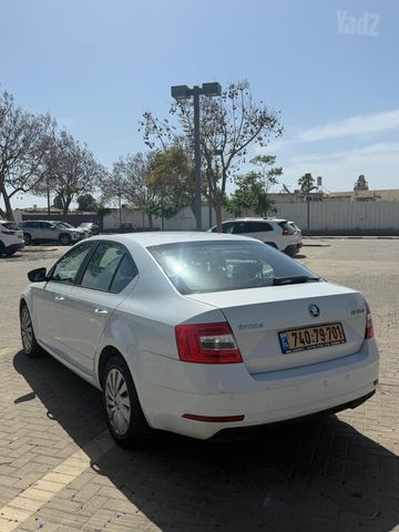 סקודה אוקטביה