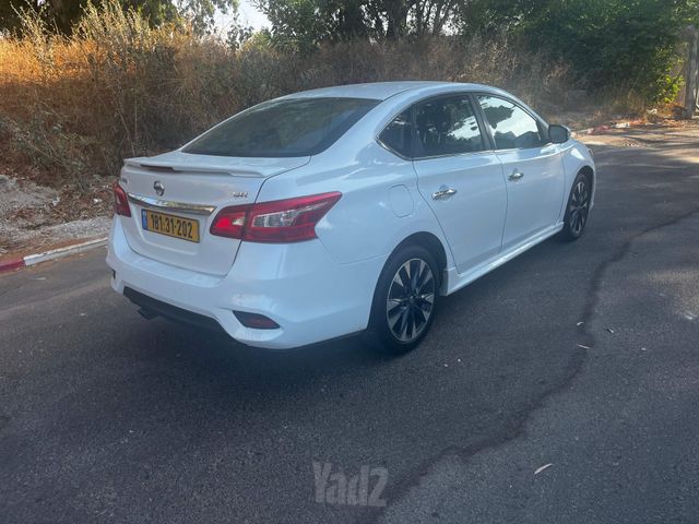 ניסאן סנטרה