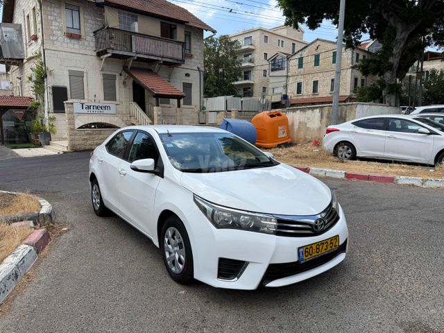 טויוטה קורולה