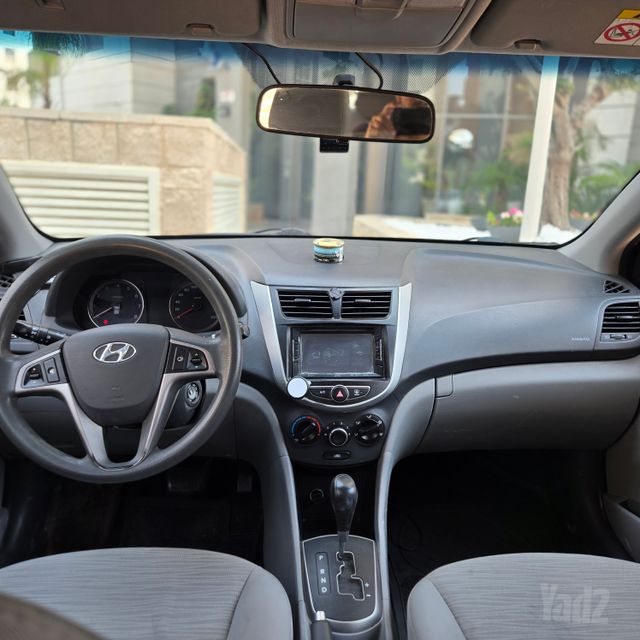 יונדאי אקסנט i25