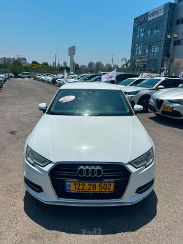 אאודי A3