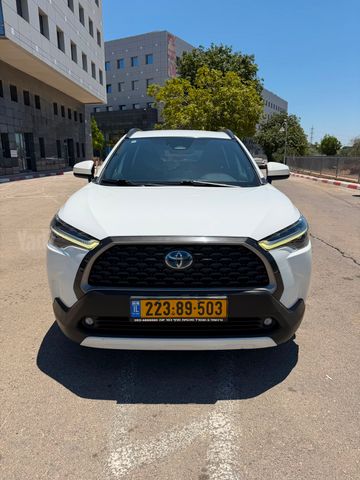 טויוטה קורולה קרוס