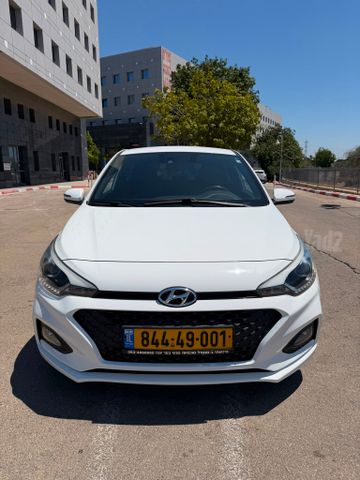 יונדאי i20