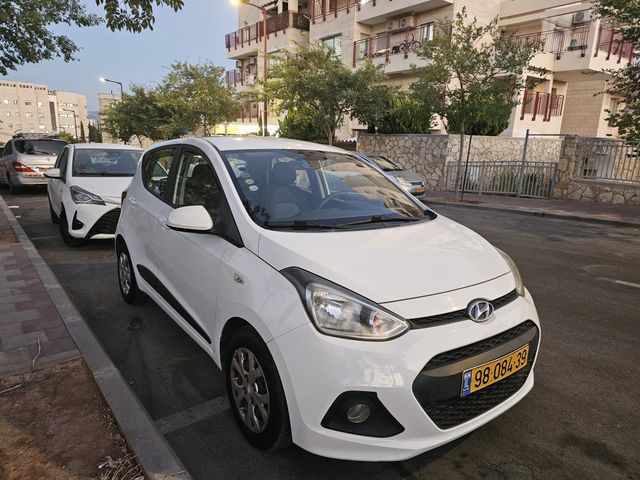 יונדאי i10