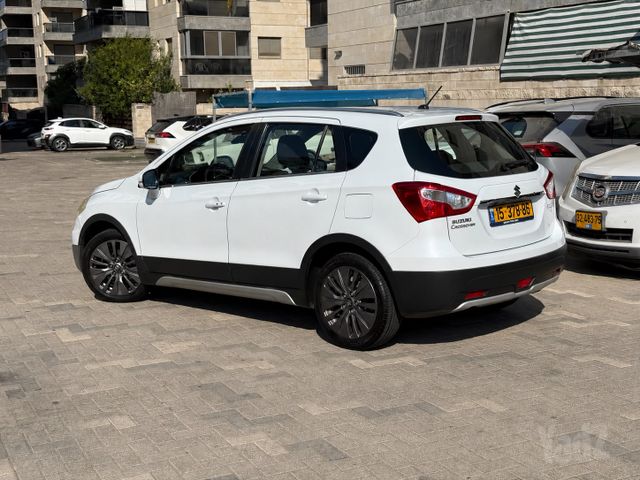 סוזוקי קרוסאובר