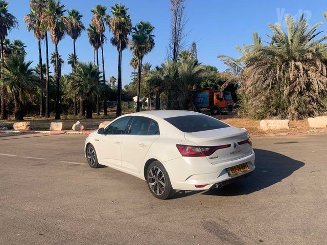 רנו מגאן