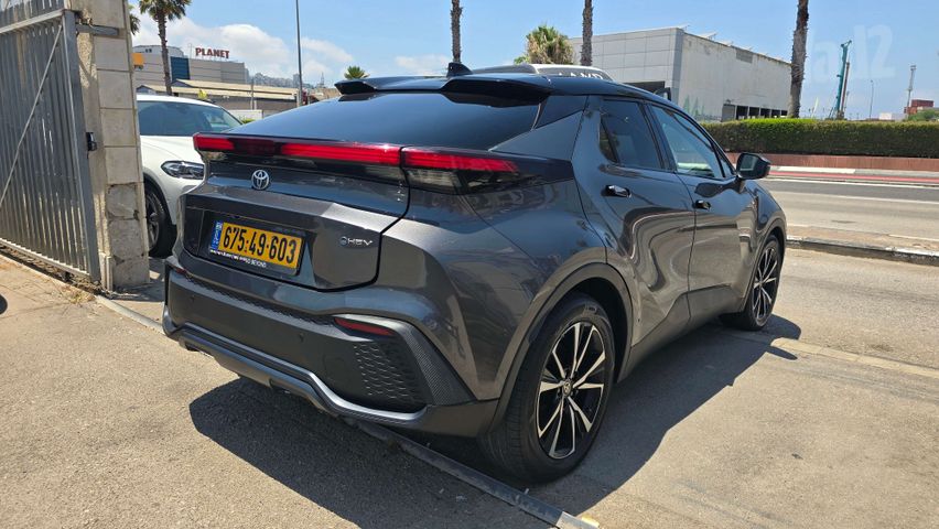 טויוטה C-HR