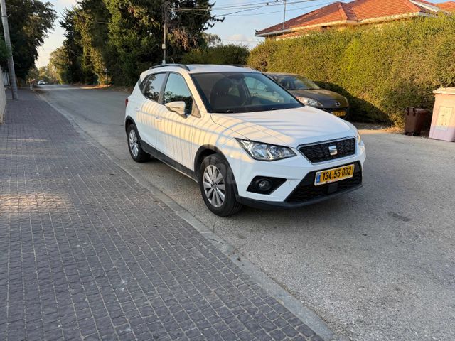 סיאט ארונה