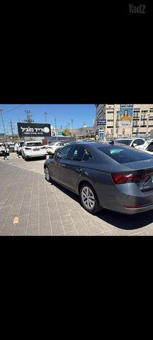 סקודה אוקטביה