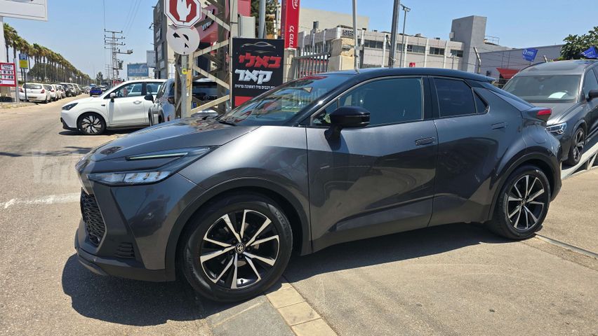 טויוטה C-HR
