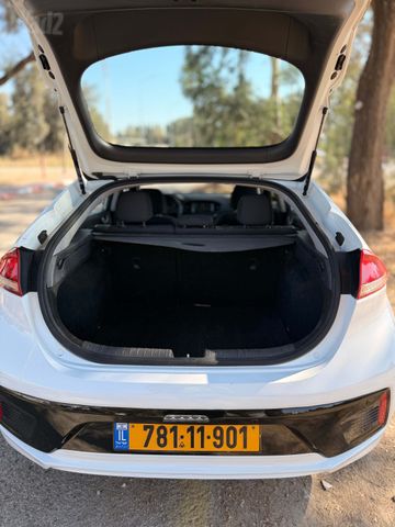 יונדאי איוניק