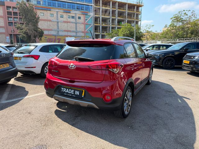 יונדאי I20 קרוס