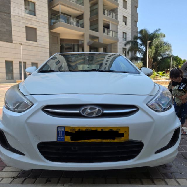 יונדאי אקסנט i25