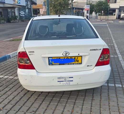 טויוטה קורולה