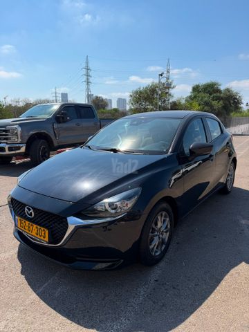 מודעת רכב מאזדה 2