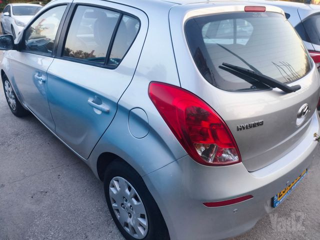 יונדאי i20