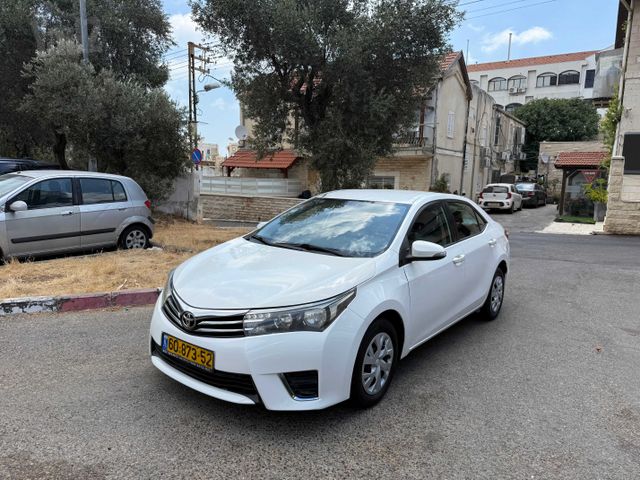 מודעת רכב טויוטה קורולה