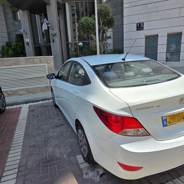 יונדאי אקסנט i25
