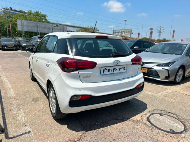 יונדאי i20