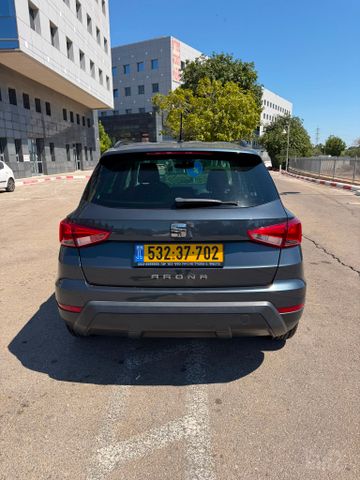 סיאט ארונה