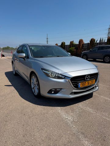 מאזדה 3