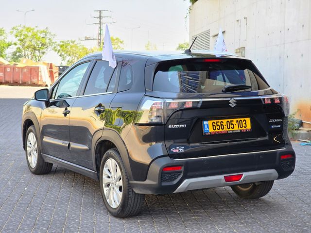 סוזוקי S-Cross
