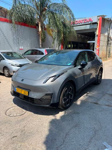 מודעת רכב לינק אנד קו 02