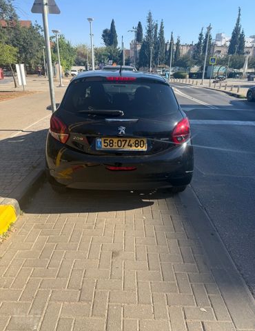 מודעת רכב פיג'ו 208