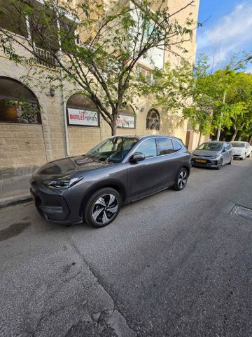 מודעת רכב ג׳ילי  גלקסי E5