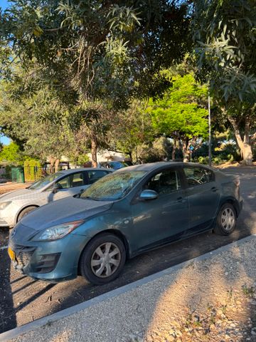 מאזדה 3